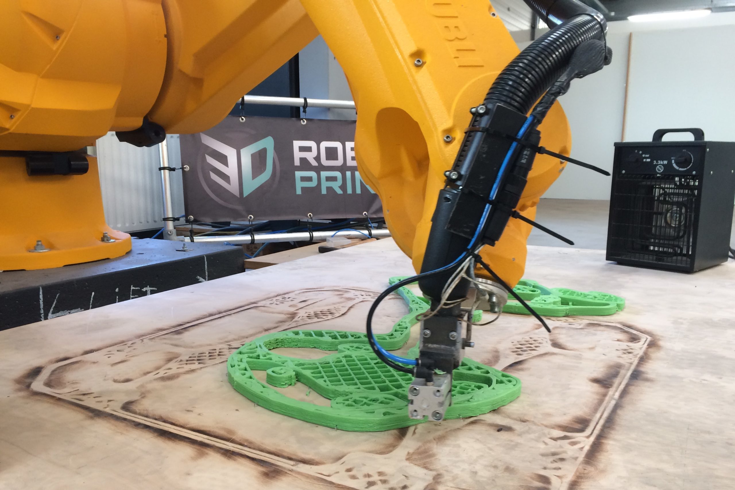 3d-printing machine BLOOM Robotics
